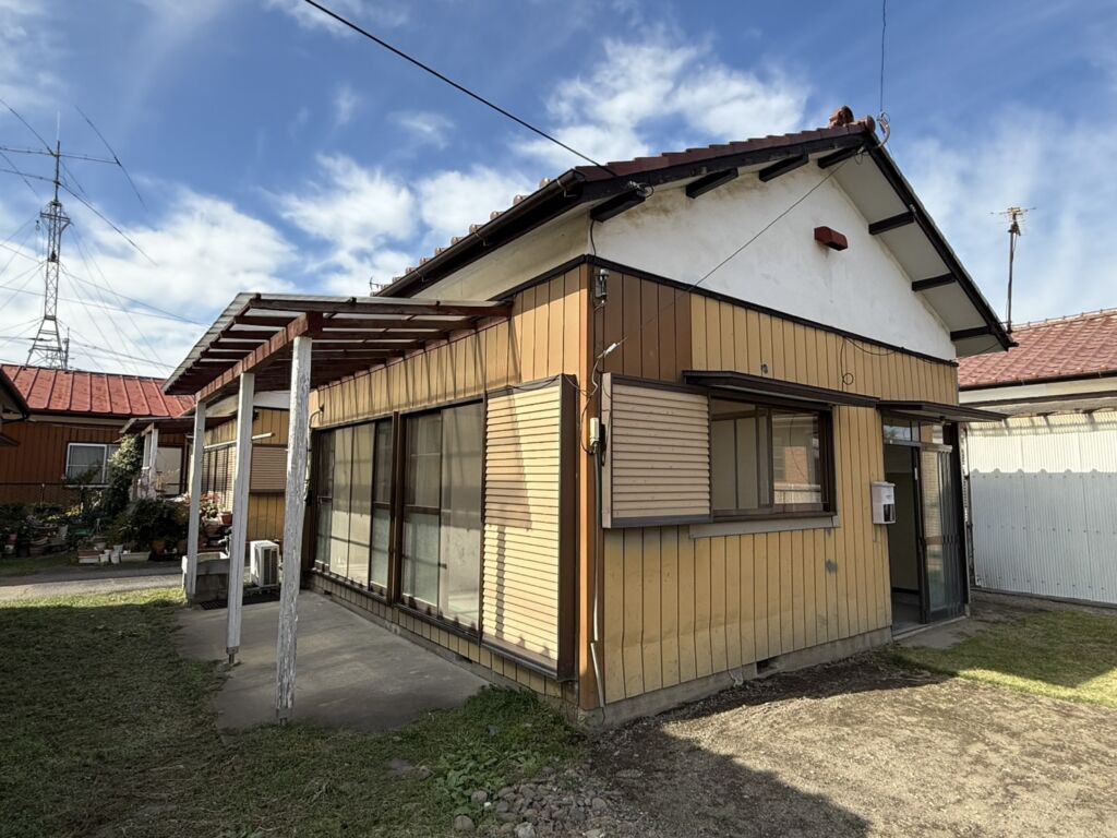 高崎市下小鳥町 室岡貸住宅